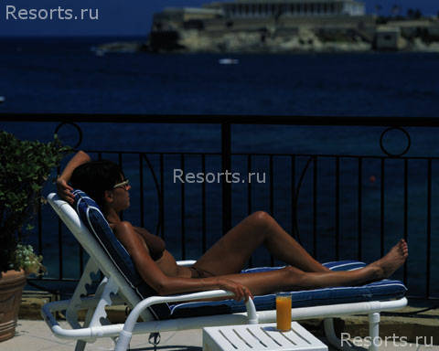 Corinthia Marina Hotel 10